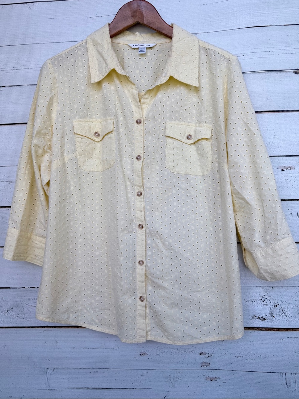Croft & Barrow All Over Eyelet Lace 3/4 Sleeve Button Down Blouse Size Large